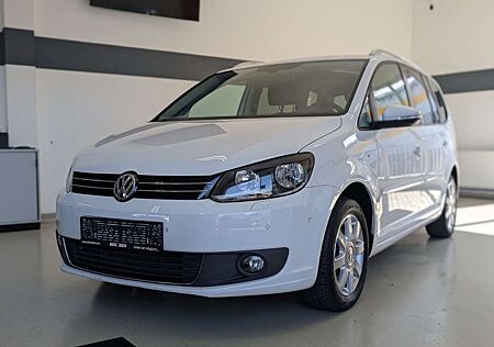 VW Touran Volkswagen 1,6 TDI Cup AHK SHZ NAVI PDC TEMP 2xKlima