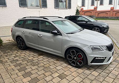 Skoda Octavia RS 245