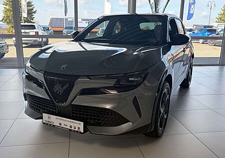 Alfa Romeo Junior Ibrida 1.2 VGT 48V-Hybrid 107 kW Sport Speciale