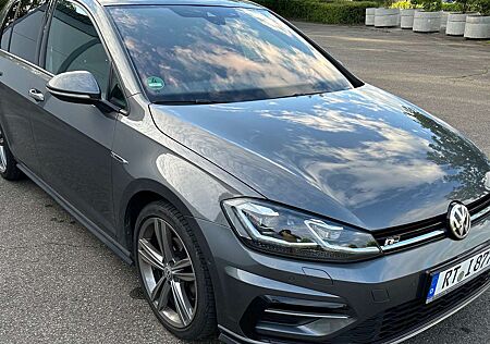 VW Golf Volkswagen +1.5+TSI+ACT+OPF+Highline R line