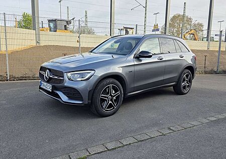 Mercedes-Benz GLC 300 d 4Matic 9G-TRONIC AMG Line