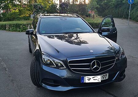 Mercedes-Benz E 250 BlueTEC 4Matic 7G-TRONIC