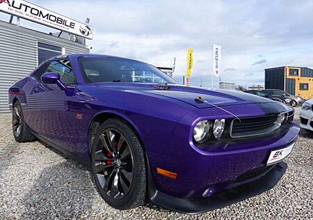 Dodge Challenger SRT8 6,4 392 HEMI Schaltgetriebe Xenon Navi Leder