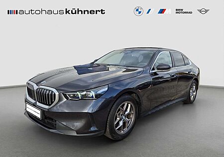 BMW 520 i Limousine Sitzklima SpurAss 360° HUD HiFi ParkAs