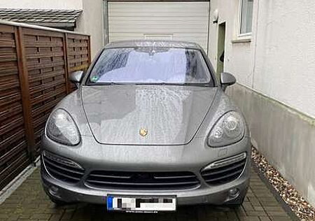 Porsche Cayenne S Diesel, V8, 92A,Rear Seat, TV,DVD, 4xKlimatronic