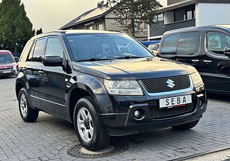Suzuki Grand Vitara 2.0 Club 4X4 'S-Dach'AHK'Leder'