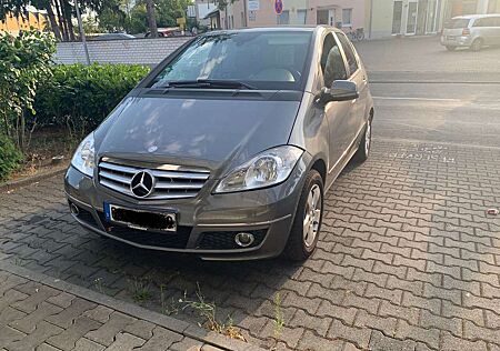 Mercedes-Benz A 160 neues TÜV