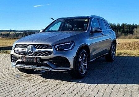 Mercedes-Benz GLC 300 de 4Matic 9G-TRONIC AMG Line