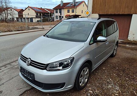 VW Touran Volkswagen Comfortline AHK 7 Sitzer LED