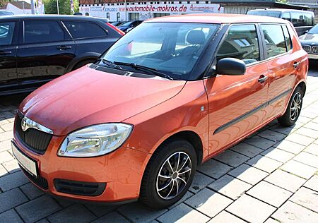 Skoda Fabia 1.2 HTP COOL Edition Klimaanlage CD-Radio mp3 ZV e