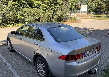 Honda Accord 2.3i SR