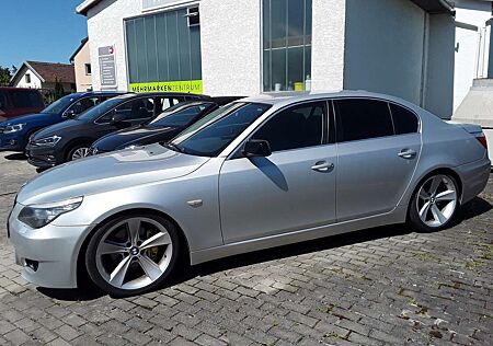 BMW 523i 523 *Standheizung*Navi-Business*