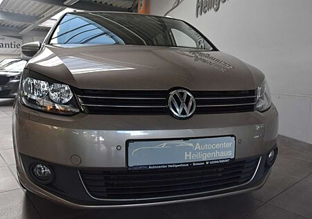 VW Touran Volkswagen 1.6TDI Cup Navi Klima Pano SHZ ParkAssist