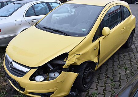 Opel Corsa Innovation "110 Jahre" *UNFALL*