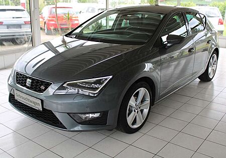 Seat Leon FR LED NAVI TEMPOMAT AHZV PDC SITZHEIZUNG
