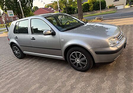 VW Golf Volkswagen 1.6 Automatik