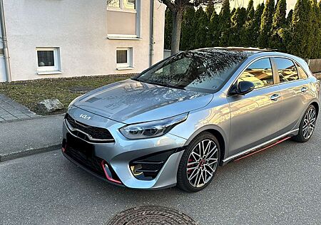Kia Cee'd Ceed / 1.6 T-GDI DCT7 OPF GT