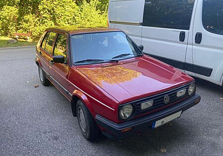 VW Golf Volkswagen Klassischer Oldtimer mit besonderer Geschichte