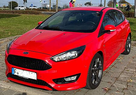 Ford Focus 1.0 EcoBoost Start-Stopp-System ST-Line