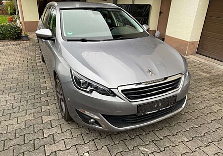 Peugeot 308 SW BlueHDi 150 EAT6 Stop & Start Allure