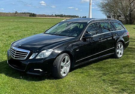 Mercedes-Benz E 350 T CGI BlueEFFICIENCY 7G-TRONIC Avantgarde
