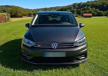VW Touran Volkswagen 2.0 TDI. R-Line