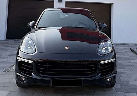 Porsche Cayenne S Diesel | Approved bis 10/2027