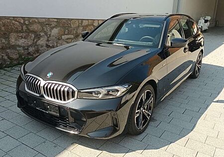 BMW 330 i xDrive Touring M Sport PANORAM AHK Ambi HiFi