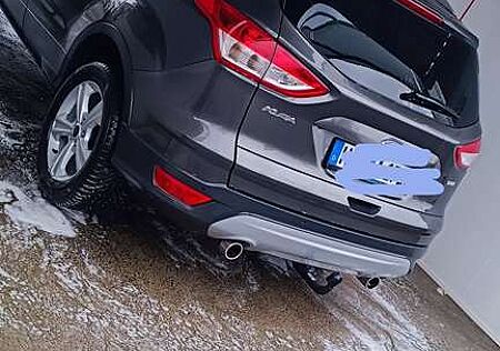 Ford Kuga 1.6 EcoBoost 2x4 SYNC
