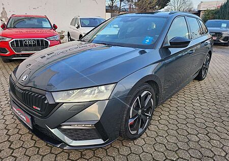 Skoda Octavia Combi RS First Edition