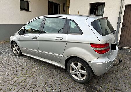 Mercedes-Benz B 200 CDI