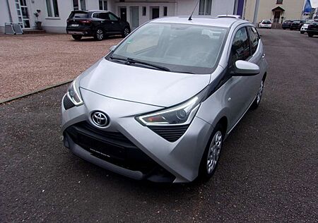 Toyota Aygo X-Play Klima