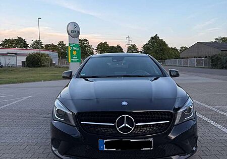 Mercedes-Benz CLA 220 Shooting Brake (CDI) d 7G-DCT