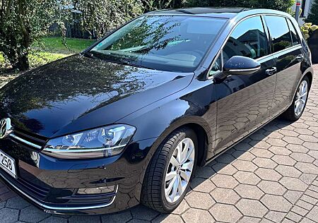 VW Golf Volkswagen 1.4 TSI Highline Teilleder,LED,Sport,Keyless