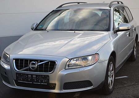 Volvo V70 2.0D*Momentum*NAVI*T.Leder*XENON*