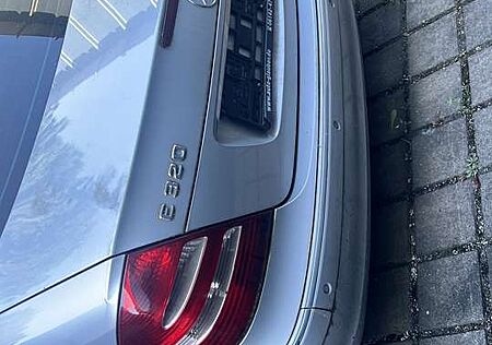 Mercedes-Benz E 320 CDI 7G-TRONIC Avantgarde