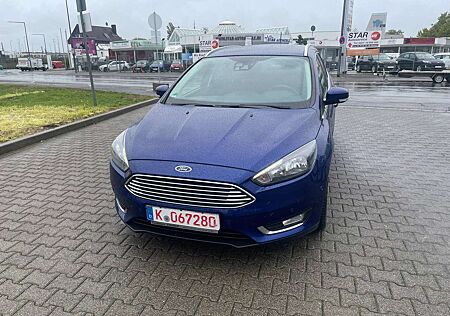 Ford Focus Titanium, Navi, Klima, Kamera, PDC, Parkpilot,