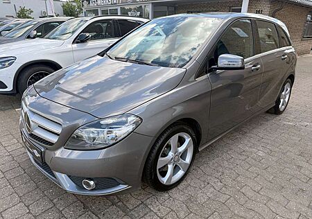 Mercedes-Benz B 180 Automatik, Sportpaket, erst 38Tkm