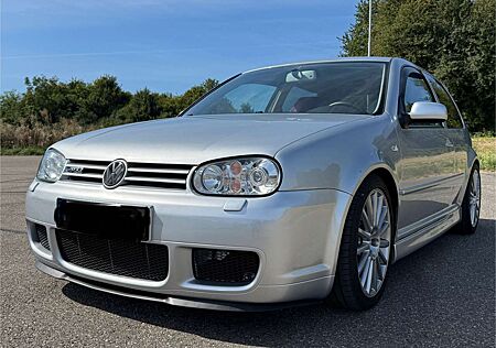 VW Golf Volkswagen 3.2 R32 4Motion