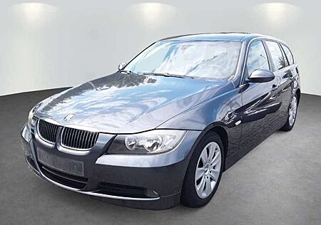 BMW 325 i Touring **1.HAND/LEDER**