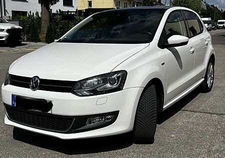 VW Polo Volkswagen Life