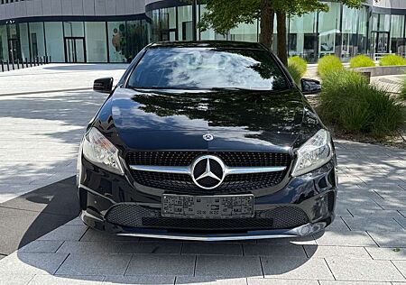 Mercedes-Benz A 180 gebraucht kaufen Mercedes-Benz A 180 NAVI*KLIMA*PDC*SHZ*TEMPO*LEDER*SPORTSITZE