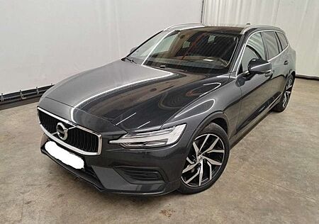 Volvo V60 Kombi T4 Momentum Pro NAVI/LED/AHK/PDC+CAM