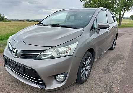 Toyota Verso SkyView Edition