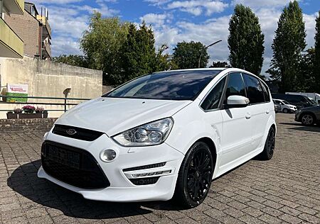 Ford S-Max Titanium S