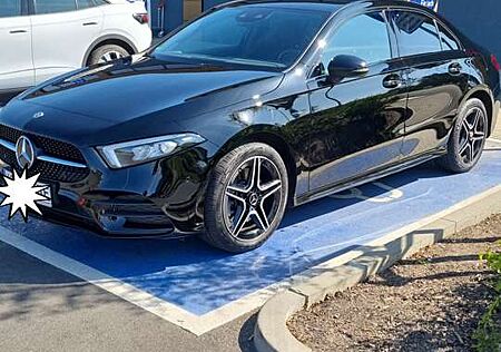Mercedes-Benz A 250 e 8G-DCT AMG Line