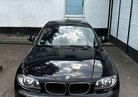 BMW 116 8-fach bereift