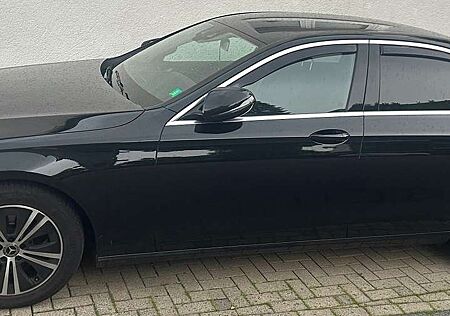 Mercedes-Benz E 300 d 9G-TRONIC
