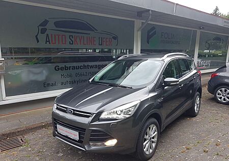 Ford Kuga 182PS Titanium AUTOMATIK+2HD+AHK+SCHECKHEFT+XENON
