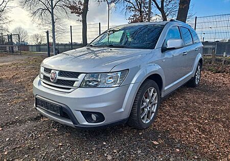 Fiat Freemont 2.0 AWD / 7SITZER / NAVI / MOTORSCHADEN